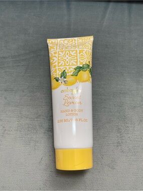 Amber Glow Sweet Lemon Hand & Body Lotion New and Sealed full size